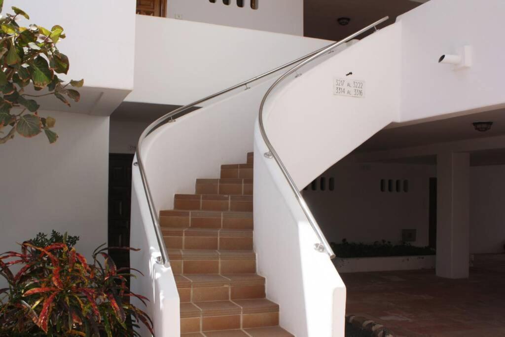 Home Secret Relax, Pool , Wifi, Costa Teguise Εξωτερικό φωτογραφία